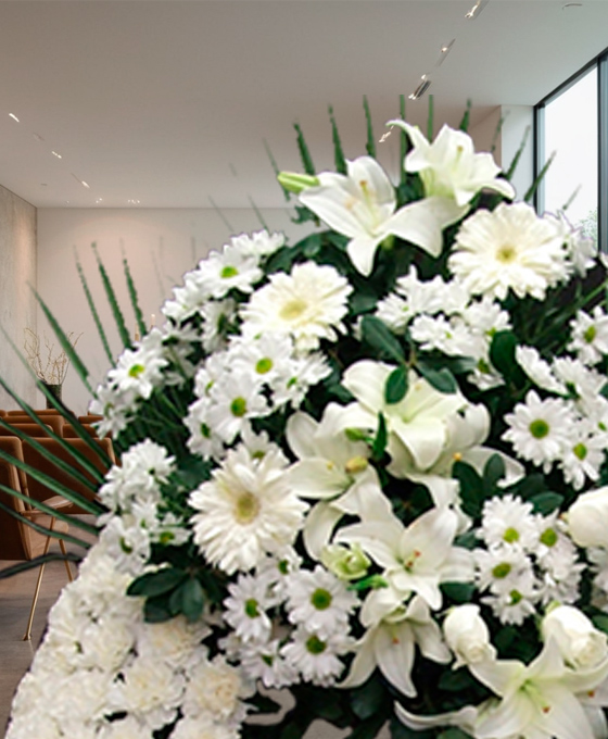 Corona Funeraria de Clavel Blanca para Difuntos en España