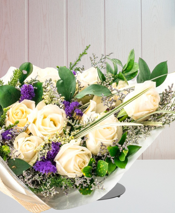Ramo de 8 Rosas para Funeral en España